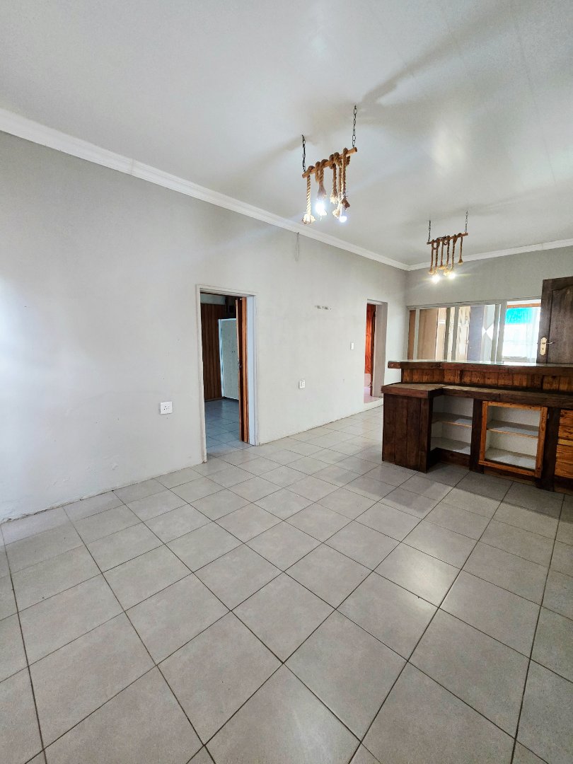 5 Bedroom Property for Sale in Elandia North West